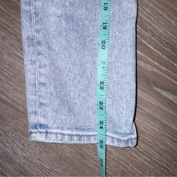 American Eagle Light Wash super high rise ankle straight distressed jeans 0P - Picture 16 of 16